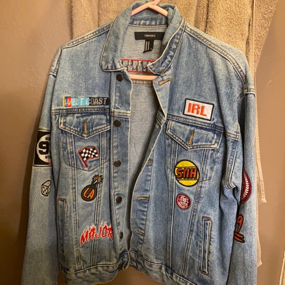 Jean jacket with patches
